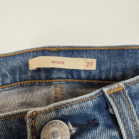 LEVI'S Signature Straight Fit Wedgie Jean Size: 27 Medium Wash - Picture 8 of 9